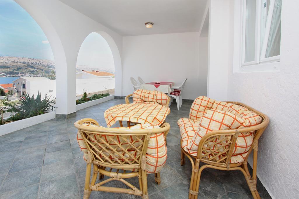 Apartments "I & I" Паг Стая снимка