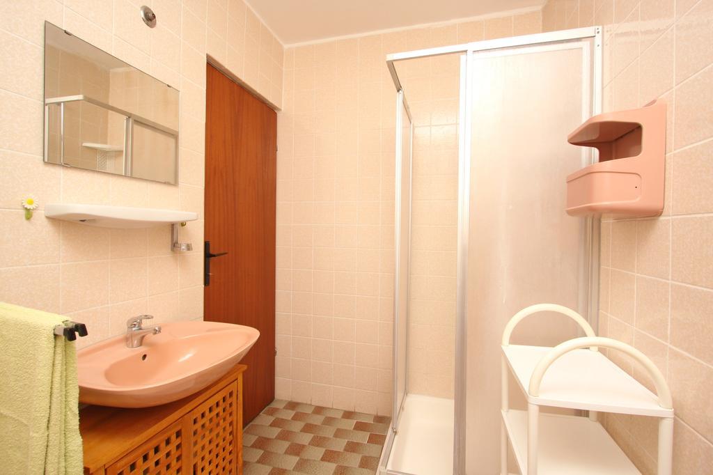 Apartments "I & I" Паг Стая снимка