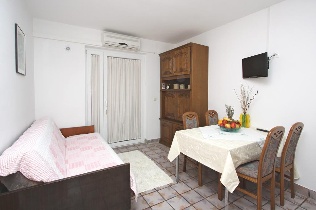 Apartments "I & I" Паг Стая снимка
