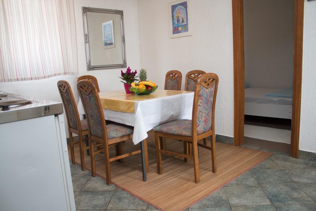 Apartments "I & I" Паг Екстериор снимка